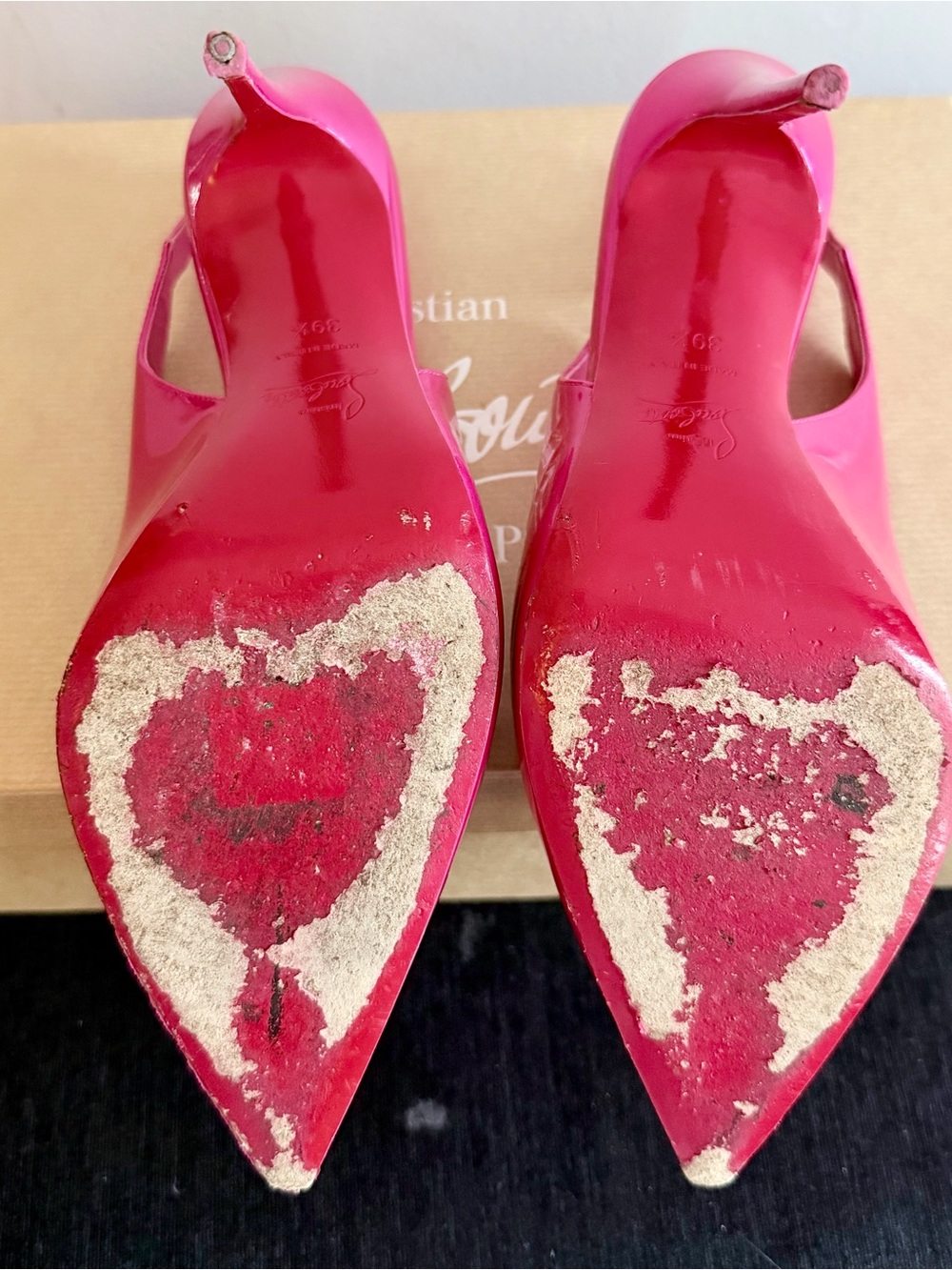 Christian Louboutin Hot Chick Slingback Pump - Picture 5 of 11